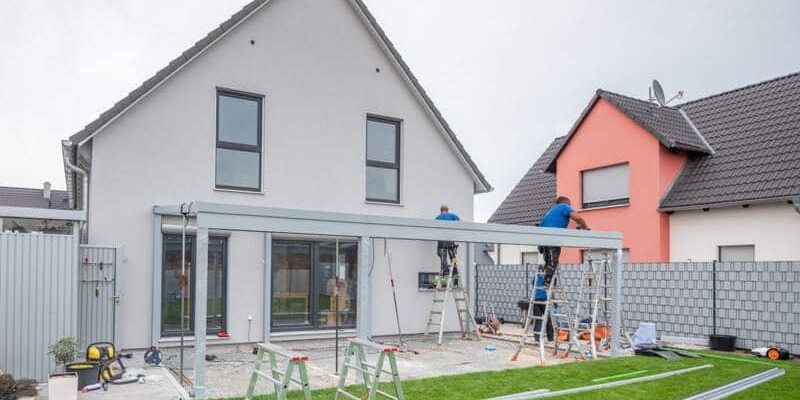 Moderne Terrassenüberdachungen bieten vielfältige Funktionen